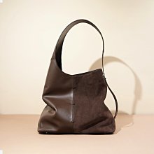 牛角包秋季新款小眾設計重工鉚釘機車酷颯腋下包單肩斜挎包-雲車品 歷史價格詳細信息