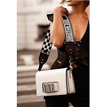 Dior 新款 Logo邊 羊毛針織外套 歷史價格詳細信息