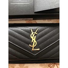 YSL SAINT LAURENT MONOGRAM系列V字縫線魚子醬牛皮信封卡片/零錢夾(駝/金) 歷史價格詳細信息