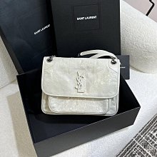 白色 中號 壁挂折疊洗衣籃 無痕 折疊收納籃 浴室用 衛生間 衣物 洗衣 折疊 壁掛 歷史價格詳細信息