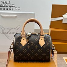 新款上架L馿飛機盒 新款小方包 顏值天花板經典中的經典百搭包身美麗的同時保證了包身的容量驢愛好者和入門選手必入的一款包尺寸19 20 明星大牌同款包包家 歷史價格詳細信息