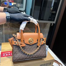 新款上架MK包款 這個款式必須自留 經典版型面料 真的是讓人眼前一亮喜歡的美妞抓緊啦 實物簡直太美 尺寸 ：24*10*25cm明星大牌同款包包 歷史價格詳細信息