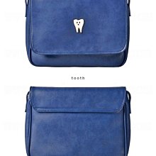 〔轉賣〕HINT系列藍色牙齒圖案肩背小方包 價格比較,價格查詢,歷史價格詳細信息