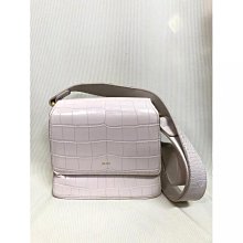 ????二手衣倉????JW PEI鱷魚紋象牙白Fae肩背包 AL0104 歷史價格詳細信息