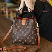 包包女2023夏季新款潮酷半月腋下包小眾設計高級感單肩斜挎包 歷史價格詳細信息