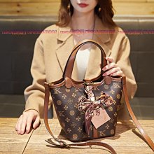 真皮女包2023新款時尚印花水桶包百搭斜挎包大容量軟皮中年媽媽包 歷史價格詳細信息