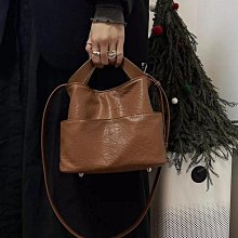 IM 兩色輕便大容量磁釦拉鍊中大方型旅行包/健身運動媽媽包可裝4A平版筆電公事包都可以 光版織帶防水加厚尼龍手提斜側大包 歷史價格詳細信息