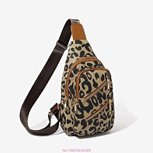 休閒胸包2023新款韓版時尚男士運動旅行單肩包輕便牛津布揹包斜跨 歷史價格詳細信息