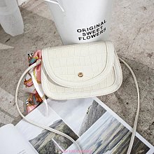 女生包包 單肩斜挎小方包 2022新款時尚包 女包 相機包 手機包 斜背包 肩背包 歷史價格詳細信息