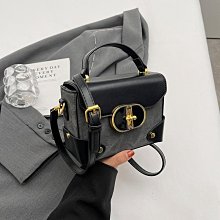流行小包鈕扣圍巾新款時尚復古絲絨小方包夏季質感鏈條斜挎包（滿599免運） 歷史價格詳細信息