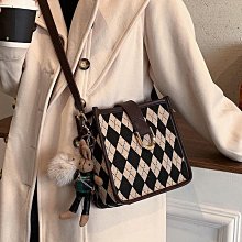 2024新款百搭小方包女高級感腋下包復古真皮女包包時尚單肩斜挎包【zero潮流屋】 歷史價格詳細信息