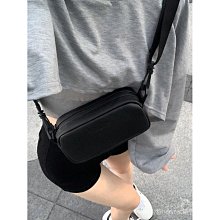 現貨 韓國ins小眾設計編織包 休閑托特女包大容量海邊度假單肩草編包夏正品促銷 歷史價格詳細信息