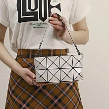 日本菱格包包女 幾何女包 手提包包 斜背包 通勤托特包 肩背包女 單肩斜跨包 兩用包 大 歷史價格詳細信息