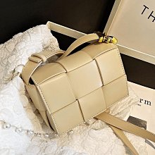 2024新款女士時尚包包小眾編織包單肩腋下包沙灘手工草編包 歷史價格詳細信息