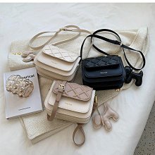 秋冬新款女包日韓女士旅行包尼龍牛津布帆布包單肩手提斜跨包小新台幣：568元 歷史價格詳細信息