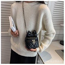 小方包 小包包女生 包包女斜背包 斜挎包 鏈條 高級感包包斜跨包包洋氣包包韓版女學生鏈條小方包新款斜挎包-李李 韓國女裝 歷史價格詳細信息
