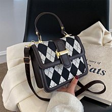 高級感洋氣小眾設計包包女2023新款夏天流行爆款斜挎包單肩半月包 歷史價格詳細信息