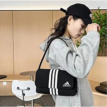 AD 小朋友運動眼鏡專用眼鏡盒 小靴造型 可當鉛筆盒 收納盒 歷史價格詳細信息