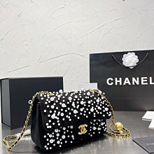 外貿新品Fendi Vintage絲絨法棍包 米蘭時裝周街拍中 單肩包斜挎包 明星日常出街也會背 『魅足時尚』 歷史價格詳細信息