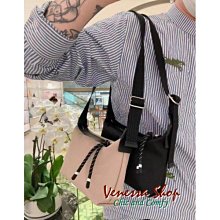 時尚高顏值人字涼拖鞋女外穿珍珠平底夏季2024新款串珠仙女風涼鞋 歷史價格詳細信息