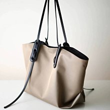 現+追 經典真皮側背個性大包 義大利牛皮 太妃心事21105 歷史價格詳細信息