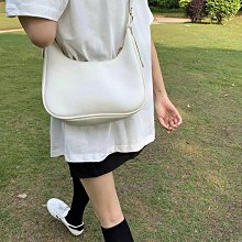 女生包包腋下包法棍包精品包包側背包/肩背包 托特包韓國尼龍法棍腋下包女nieeh亞克力鏈條斜挎單肩手提包--麥包包 歷史價格詳細信息