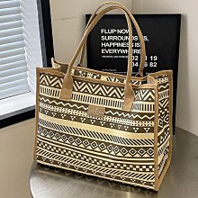 托特包 手提大容量上課通勤大包包女包新款潮夏季休閒單肩托特包小眾--麥包包 歷史價格詳細信息
