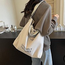韓版大容量通勤百搭單肩斜挎包2023秋冬新款時尚拼接羊羔毛手提包 歷史價格詳細信息