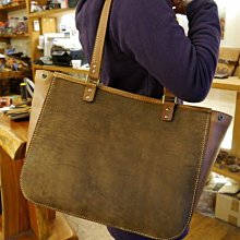 【純手工打造台灣檜木精油】台灣檜木精油系列【芬多精香氣/滾珠瓶10 c.c】附盒裝 歷史價格詳細信息