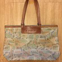 日本帶回 真珠科學研究所 粉紅色珍珠清潔拋光布「為您的珍珠增添優雅光彩」  這款限量版粉紅色珍珠清潔布，專為珍珠愛好者設計 歷史價格詳細信息