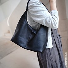 真皮女包頭層牛皮托特包簡約通勤單肩斜挎包純色手工軟牛皮大包潮 歷史價格詳細信息