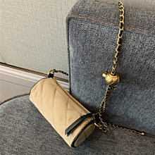 枕頭包女芭比barbie聯名款小眾設計小香風高級感圓筒斜挎手提包潮-包沒煩惱 歷史價格詳細信息