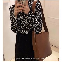 秋冬新款韓版斜跨高級感簡約百搭保齡球新潮手提單肩包包女包時尚 歷史價格詳細信息