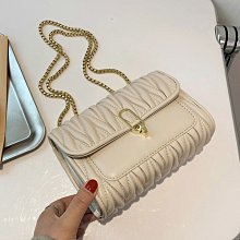 下殺-網紅羅馬風涼拖鞋女外穿2022年春夏新款平底夾趾水鑽沙灘時尚涼鞋 歷史價格詳細信息