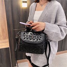 新款鉚釘軟皮PU皮女包軟皮包蓋式手提包簡約時尚單肩斜挎包女-包沒煩惱 歷史價格詳細信息