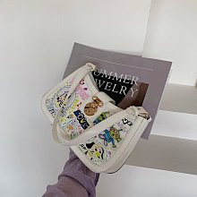 下殺 夏天擠壓噴霧水壺騎行自行車戶外健身運動大容量塑料杯子便攜水杯 歷史價格詳細信息