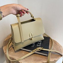 大容量包包女韓版新款潮時尚百搭油畫手提大包寬肩帶單肩斜背包側背包--麥包包 歷史價格詳細信息