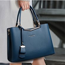 下殺-新款單肩包斜挎包手提包軟皮拼接鉚JD釘潮包女式背包小挎包 歷史價格詳細信息