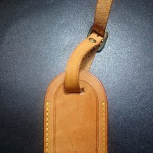 【誠信拍賣】兩個全新香奈爾 chanel 手提袋 中型紙袋 兩只一拍 29cm 品相如圖 保真 面交 0603 歷史價格詳細信息