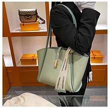 高級質感氣質女士托特包 韓版時尚女生單肩包 上課通勤簡約托特包 優雅洋氣文藝百搭休閒腋下包 小眾設計大容量大包包 價格比較,價格查詢,歷史價格詳細信息