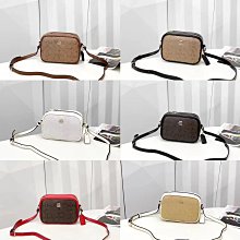 新款熱銷 蔻家馳手表女時尚簡約氣質女士石英表名牌小眾輕奢鑲鉆方形女表明星大牌同款手錶 歷史價格詳細信息