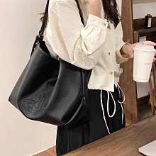 Vivienne Westwood 真皮防刮斜格紋長皮夾(黑) H 歷史價格詳細信息