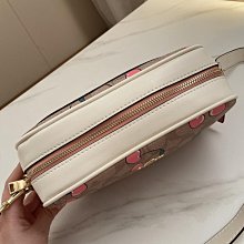 現貨出售＊櫻日梯子《我讓最想被擁抱的男人給威脅了》背抱款 私密書衣（取貨付款）紫色禁祭 歷史價格詳細信息