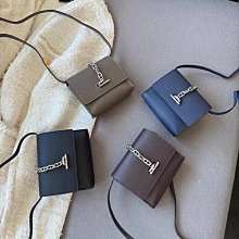 現貨新款 2024出征服Chovy秋冬白色夾克canyon外套LCK世界賽GEN.G戰隊服S14 戰隊服 風衣外套 歷史價格詳細信息