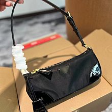 手提包P家洋氣新款中古尼龍圓環帆布包包女 復古休閒 金屬手腕包 小紅書同款手提包【二丁目】 歷史價格詳細信息