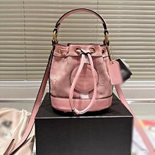 新款Dempsey Bucket水桶包馬卡龍提花圓餅抽帶帆布單肩斜挎包 coach包大牌同款妖精 歷史價格詳細信息