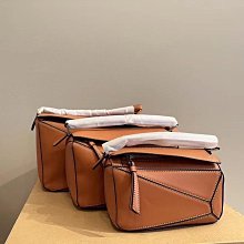 菱格幾何枕頭包摺疊單肩斜跨包一生盒子包百搭男女通勤小方包 歷史價格詳細信息