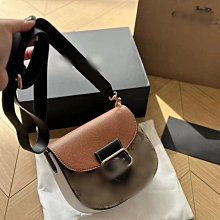 【熱銷】新款老花包中古款 經典百搭單肩包斜背包 超好背的一款 輕便好用 容量很足 配盒 歷史價格詳細信息