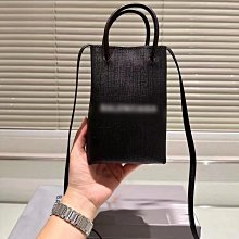 歐美復古托特巴黎鉚釘機車包ins辣妹包2023新高級手提枕頭單肩包 歷史價格詳細信息