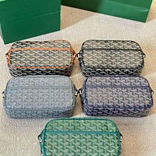 【2024新款上市】最新時尚翻蓋老人機。 備用機，工作機。長輩機。 4G通話。 全網通 歷史價格詳細信息